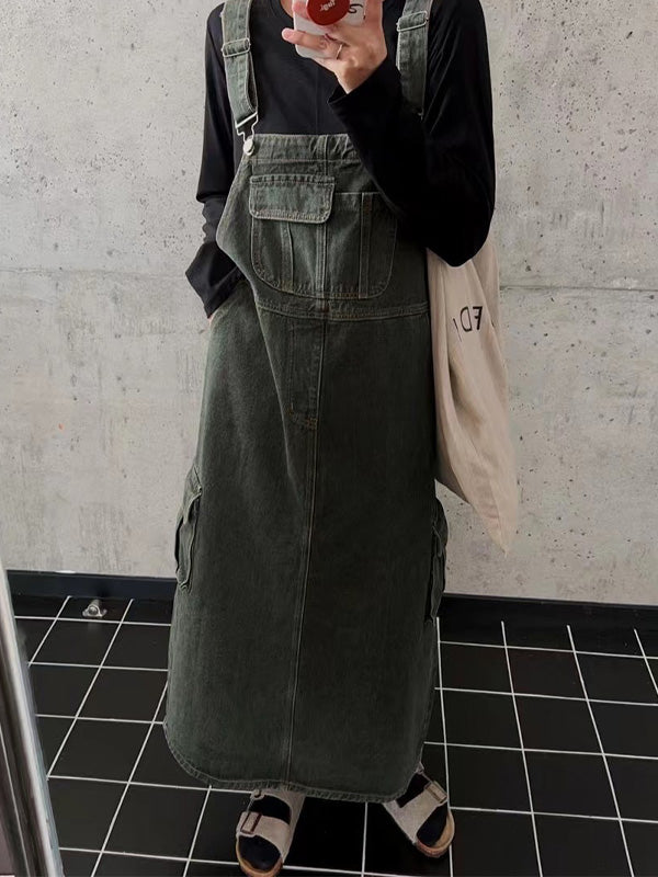 Latzkleid mit Cargotasche