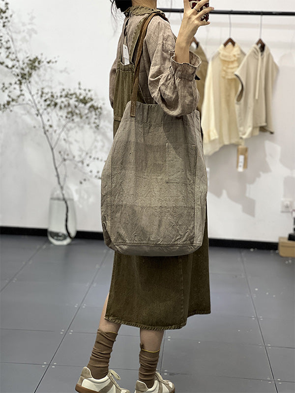 Latzkleid mit Cargotasche