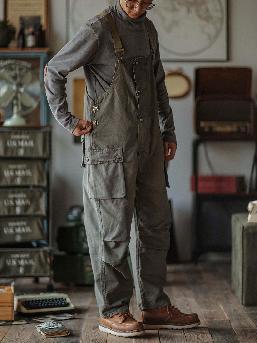 Salopette en toile boutonnée pour homme