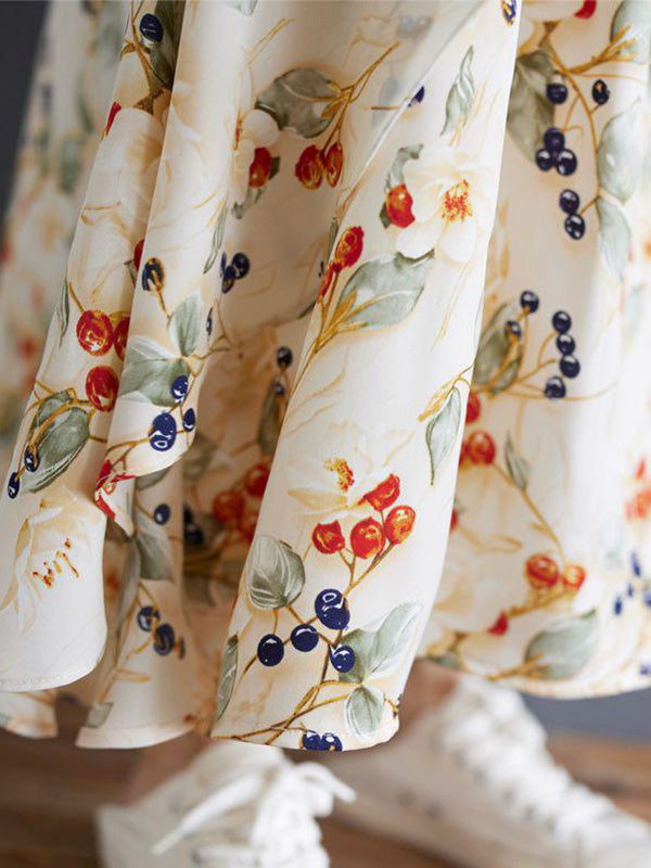 Latzkleid aus Denim mit Patchwork-Aquarellmuster