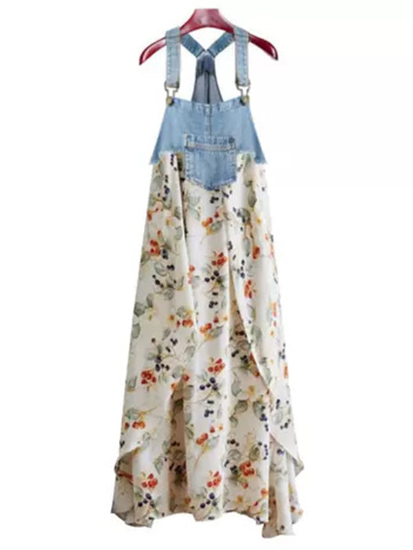 Latzkleid aus Denim mit Patchwork-Aquarellmuster