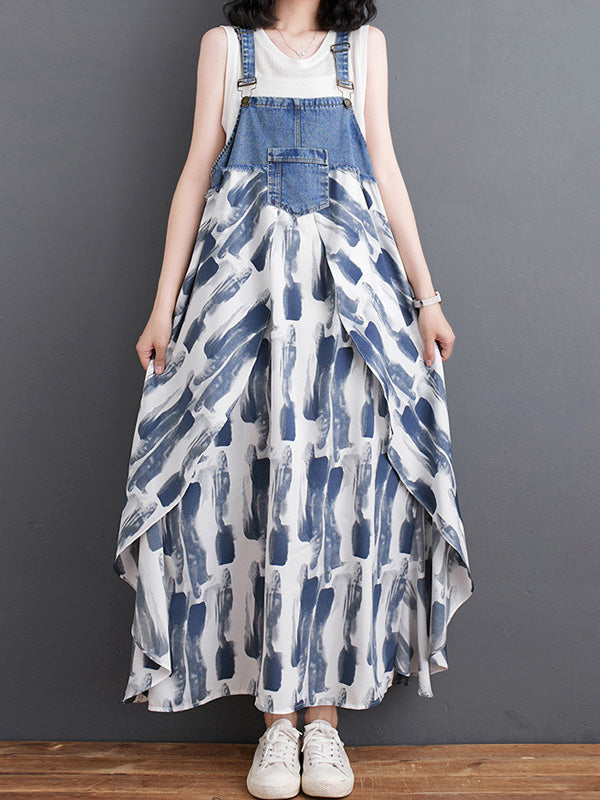 Latzkleid aus Denim mit Patchwork-Aquarellmuster