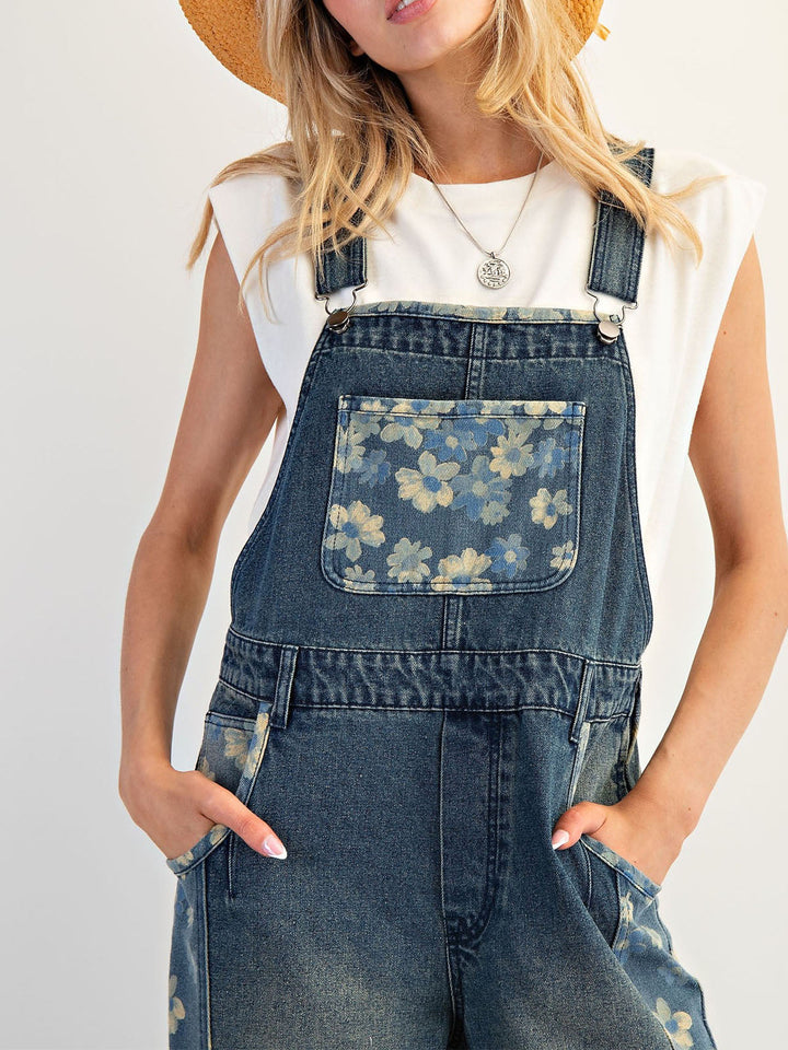 Peto vaquero con estampado floral