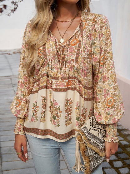 Damen-Bluse mit Boho-Blumenmuster und Schleifenkragen