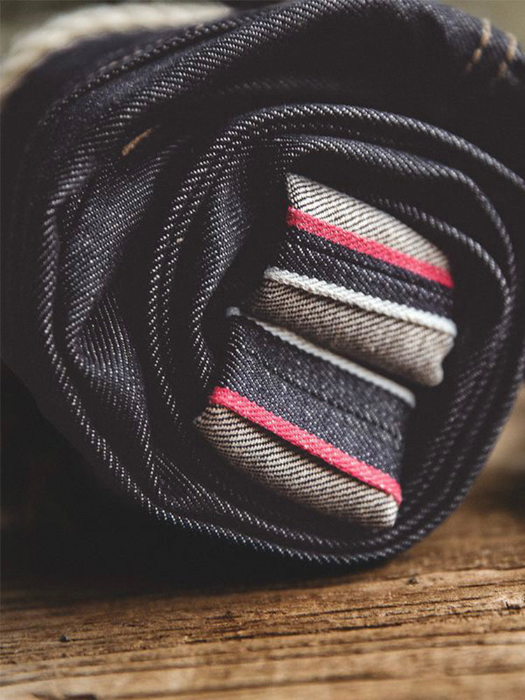 Herren-Jeans im amerikanischen Retro-Stil aus Raw Denim