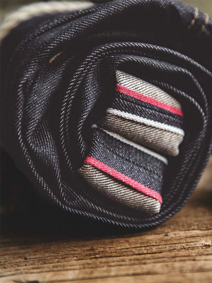 Herren-Jeans im amerikanischen Retro-Stil aus Raw Denim