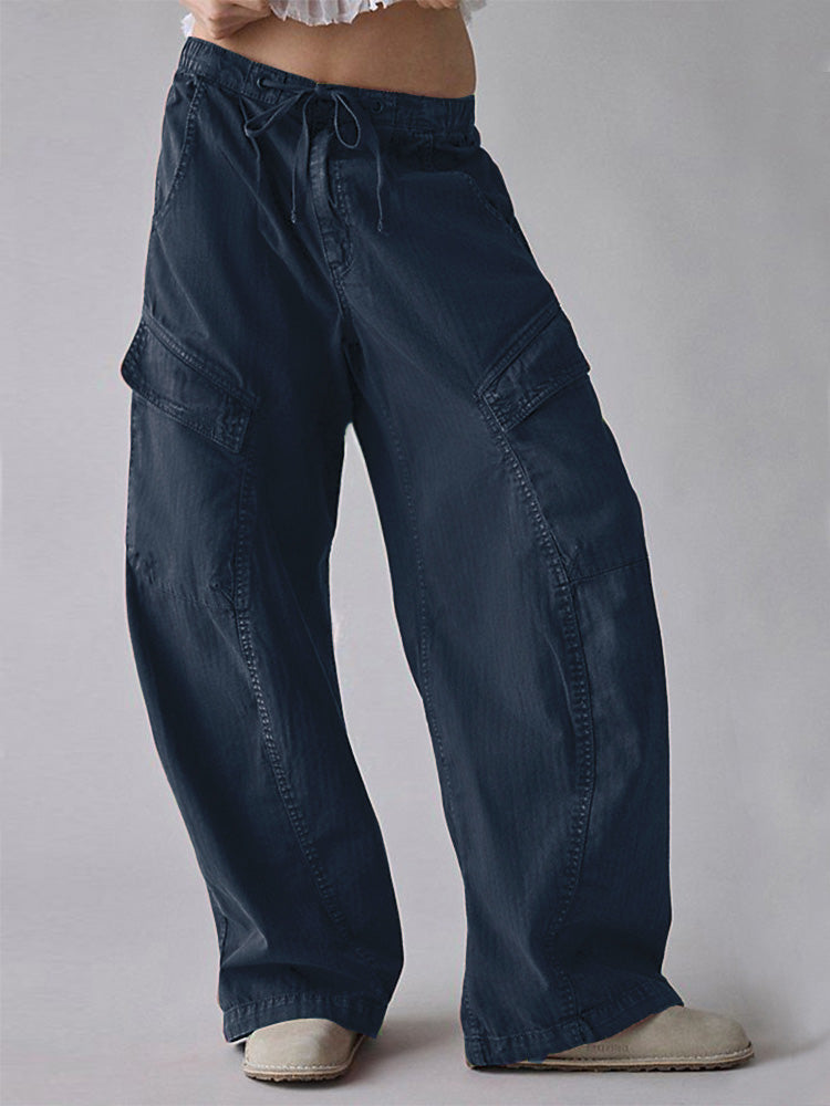 Pantaloni da donna a gamba larga e strutturata