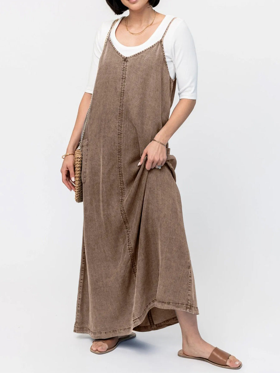 Maxikleid aus Denim mit Spaghettiträgern und V-Ausschnitt