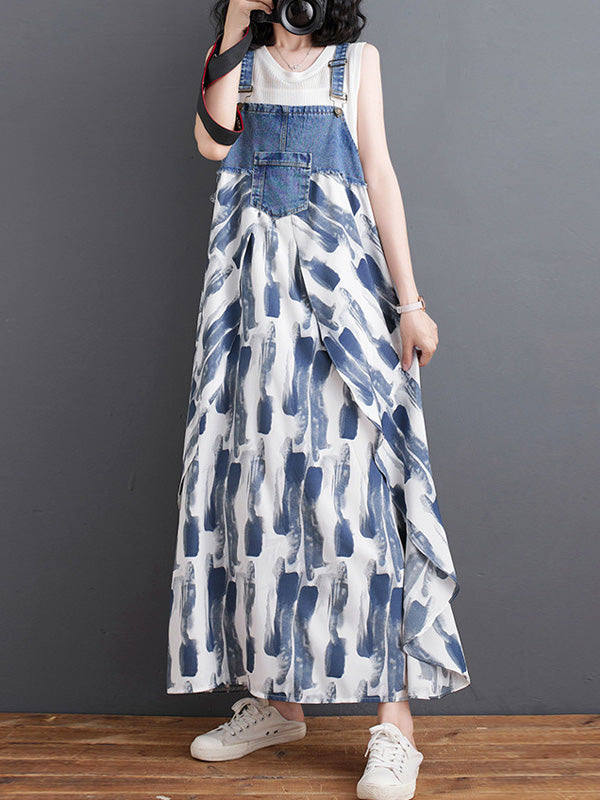 Latzkleid aus Denim mit Patchwork-Aquarellmuster