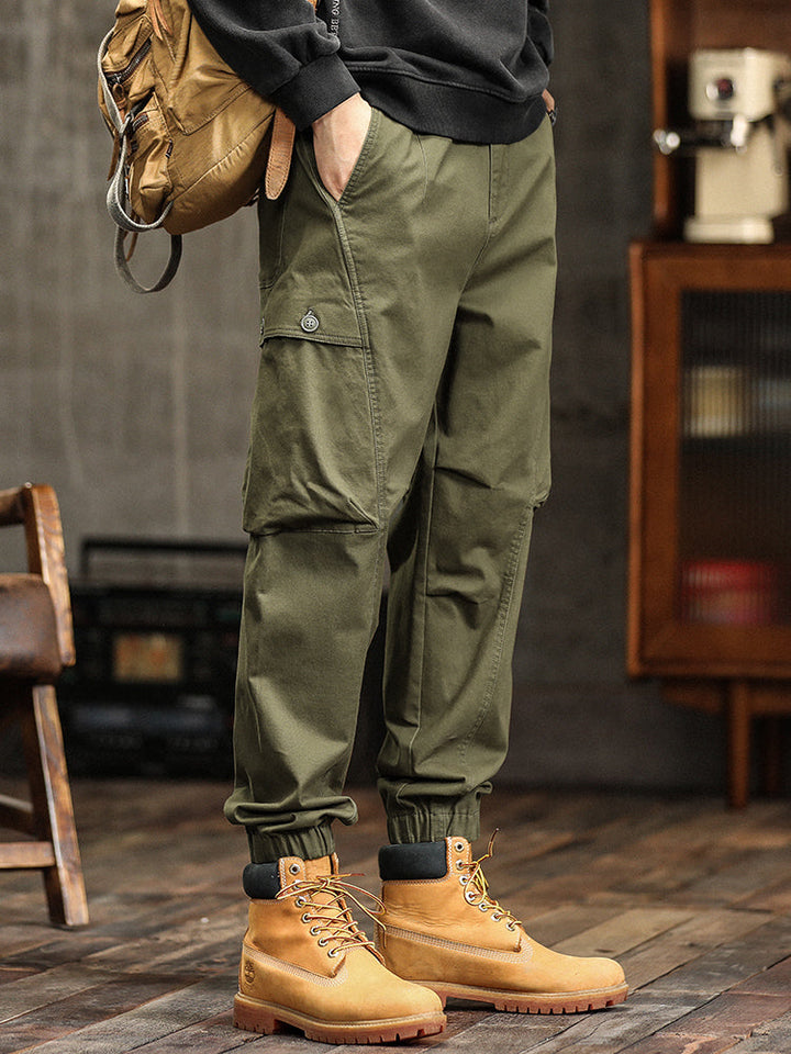 Pantalones cargo de hombre con cintura elástica y detalles de botones