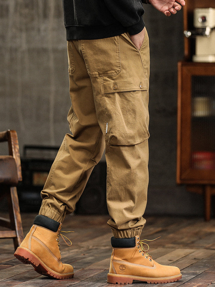 Pantalones cargo de hombre con cintura elástica y detalles de botones