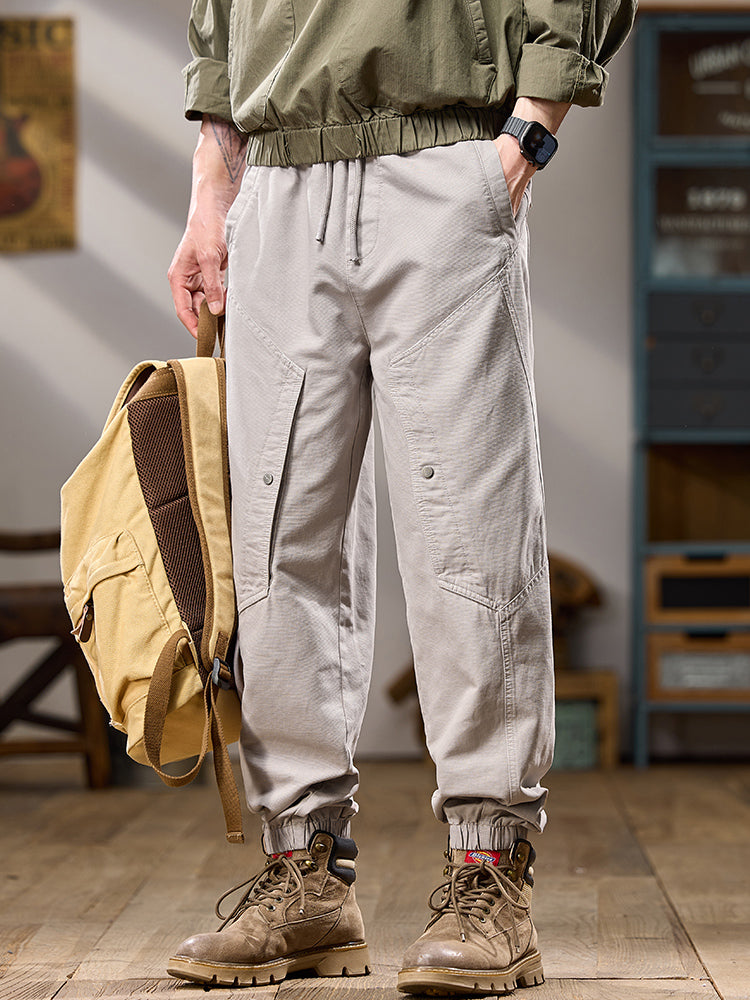 Pantaloni cargo da uomo a vestibilità comoda con multitasche