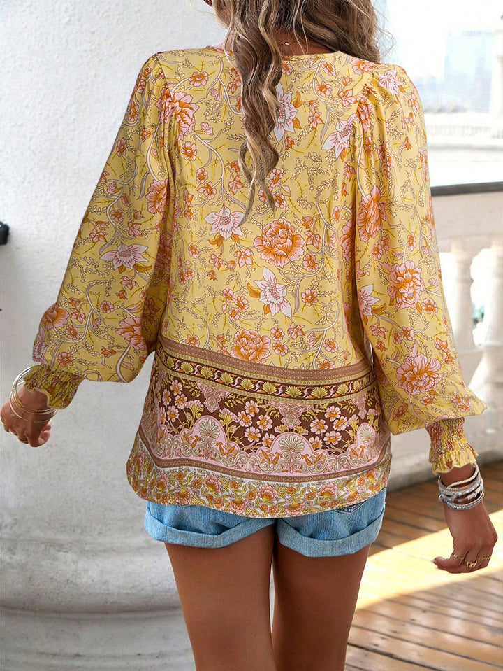 Blusa Boho con Estampado Floral y Cuello Anudado para Mujer