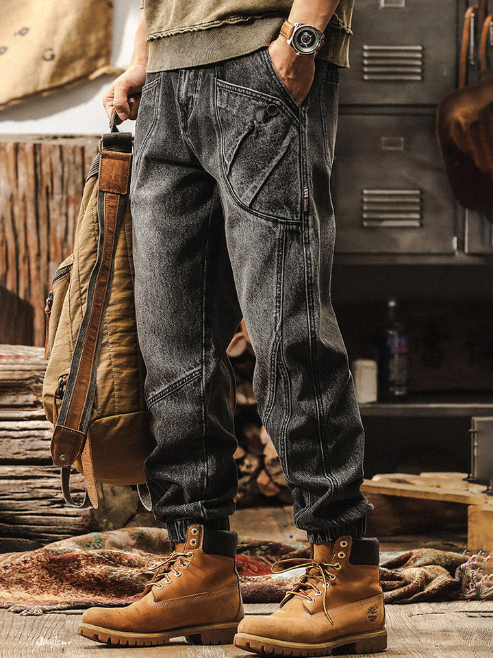 Herrenjeans mit weitem Bein, Vintage-Waschung und elastischen Beinabschlüssen
