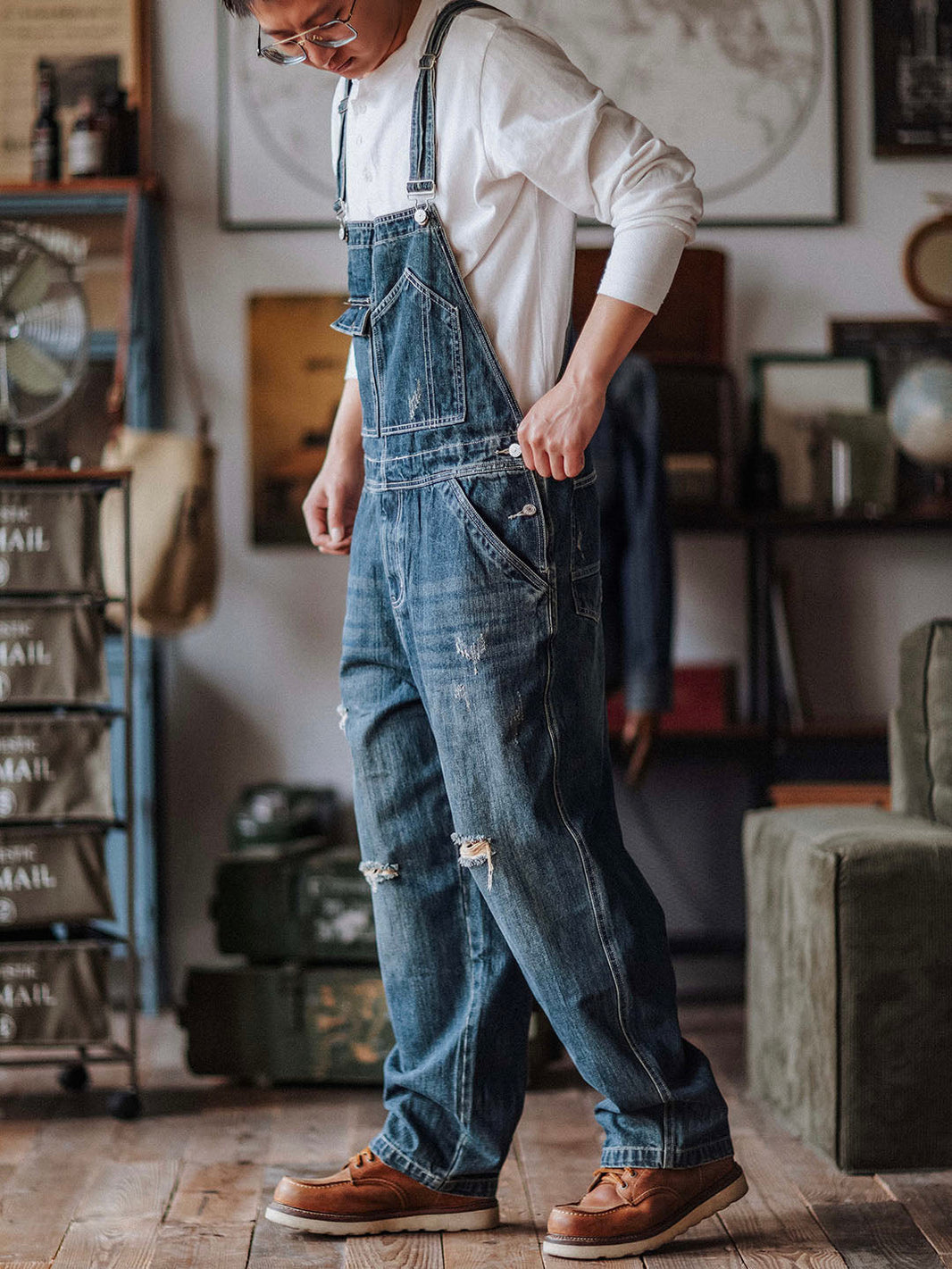 Denim Latzhose im Used Look