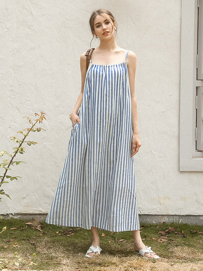 Vestido de lino con hombros descubiertos y tirantes en la espalda