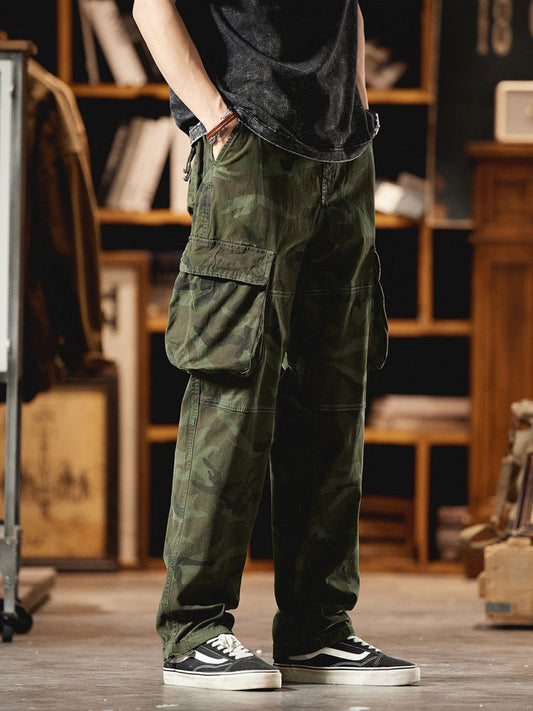 Herren-Cargohose im American Vintage-Stil mit Camouflage-Muster