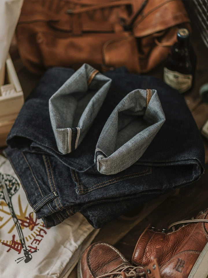 Jeans de Mezclilla con Orillo Índigo de 14 oz